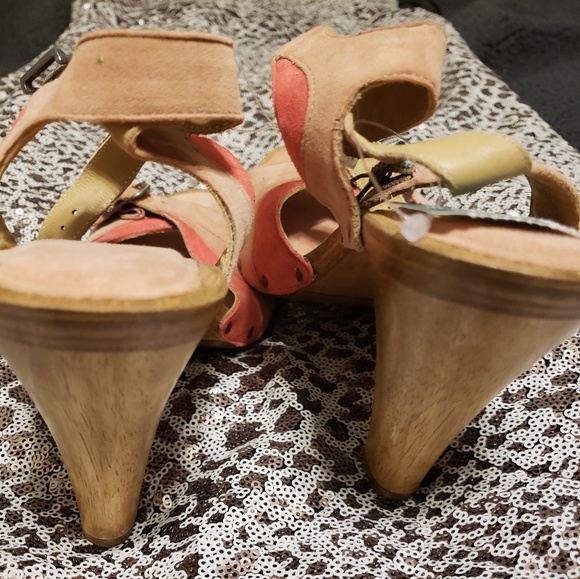 New L.L. Bean sandals size 8m - Picture 3 of 6